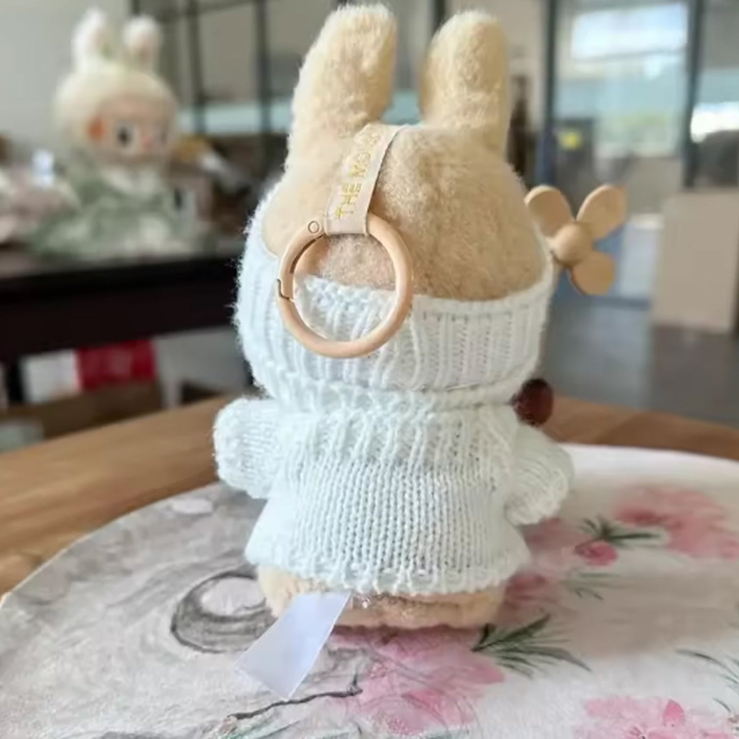 Ropa y Sombrero para Muñeca Labubu 17 cm